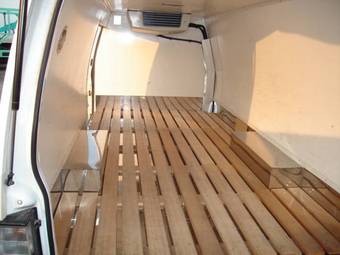 2005 Mazda Bongo Brawny Photos