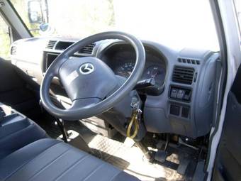 2006 Mazda Bongo Brawny Photos