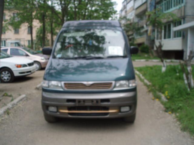 1995 Mazda Bongo Friendee