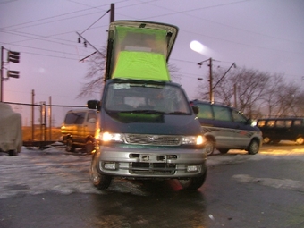 1996 Mazda Bongo Friendee