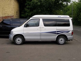 1997 Mazda Bongo Friendee Photos