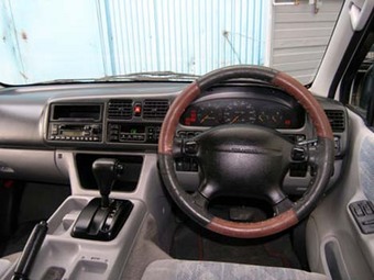 1997 Mazda Bongo Friendee Pictures