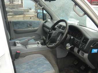 1998 Mazda Bongo Friendee Pictures