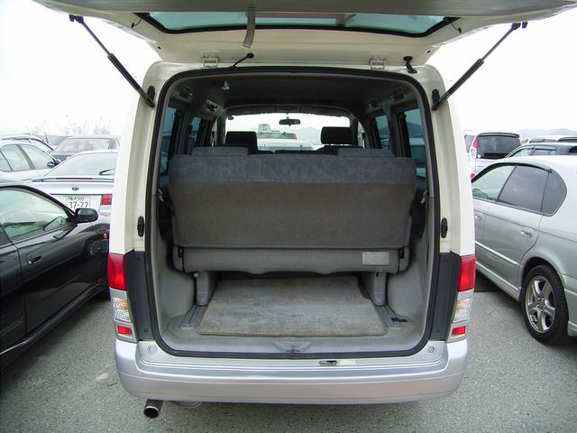 1999 Mazda Bongo Friendee Photos