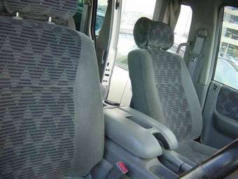 1999 Mazda Bongo Friendee Images