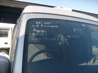 1999 Mazda Bongo Friendee Pics