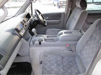1999 Mazda Bongo Friendee Pictures