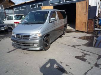 1999 Mazda Bongo Friendee Pictures