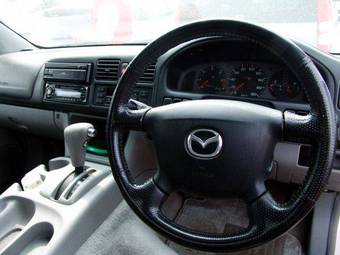 1999 Mazda Bongo Friendee Photos