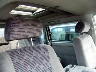 1999 Mazda Bongo Friendee Pictures