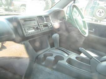 1999 Mazda Bongo Friendee Pictures