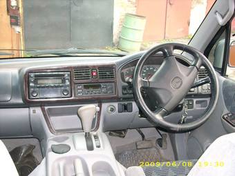 1999 Mazda Bongo Friendee Photos