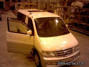 1999 Mazda Bongo Friendee Photos