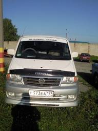 1999 Mazda Bongo Friendee Pictures