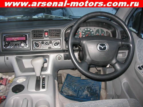 2000 Mazda Bongo Friendee Pictures