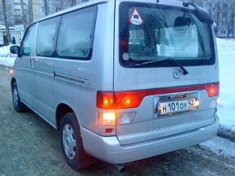 2000 Mazda Bongo Friendee Pictures