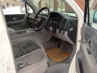 2000 Mazda Bongo Friendee Pictures