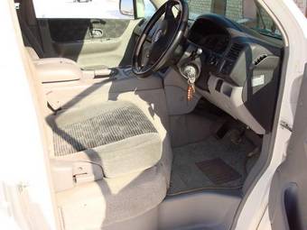 2000 Mazda Bongo Friendee Pics