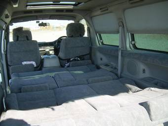 2000 Mazda Bongo Friendee Pics