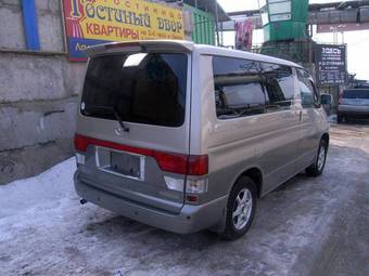 2000 Mazda Bongo Friendee Photos