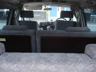 2000 Mazda Bongo Friendee Pictures