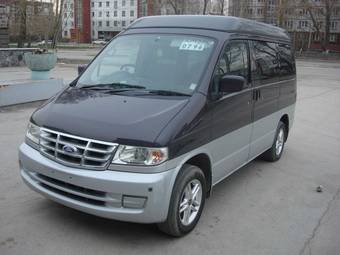 2000 Mazda Bongo Friendee Photos