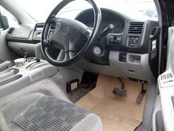 2000 Mazda Bongo Friendee Photos