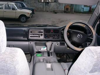 2000 Mazda Bongo Friendee Pics