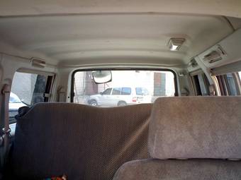 2000 Mazda Bongo Friendee Images