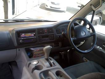2000 Mazda Bongo Friendee Pictures