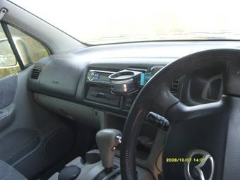 2000 Mazda Bongo Friendee Photos