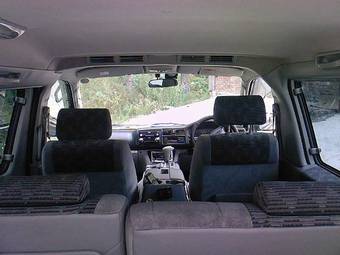 2000 Mazda Bongo Friendee Pictures