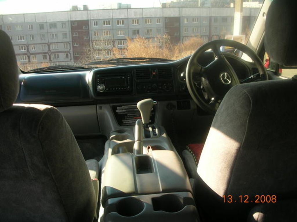 2001 Mazda Bongo Friendee