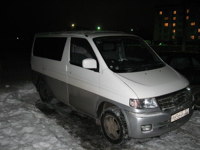 2001 Mazda Bongo Friendee