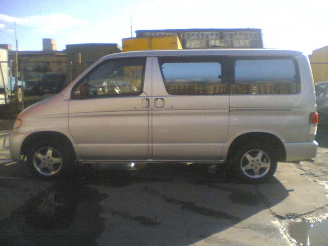 2001 Mazda Bongo Friendee Pics