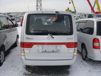 2001 Mazda Bongo Friendee Images