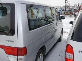 2001 Mazda Bongo Friendee Pictures