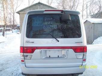 2001 Mazda Bongo Friendee Images