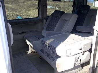 2001 Mazda Bongo Friendee Pictures