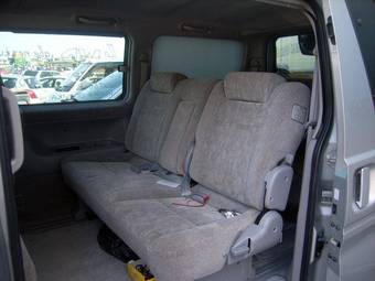 2001 Mazda Bongo Friendee Photos