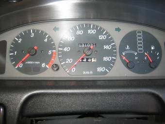 2001 Mazda Bongo Friendee Pictures