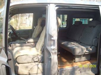 2001 Mazda Bongo Friendee Photos