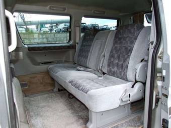 2001 Mazda Bongo Friendee Pics