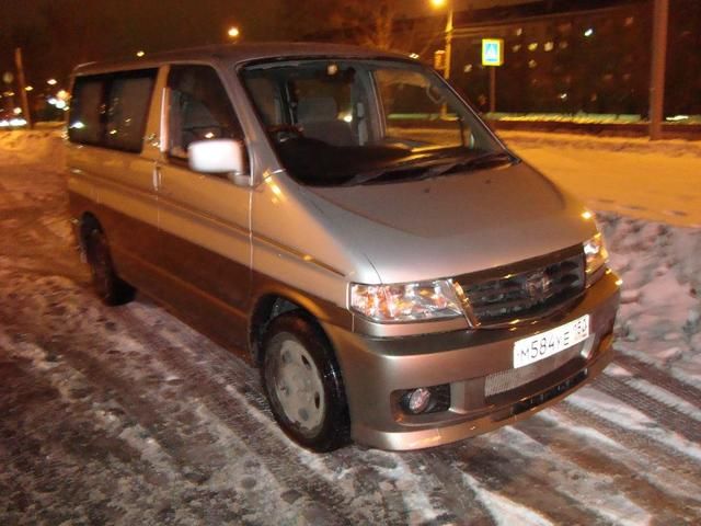 2002 Mazda Bongo Friendee