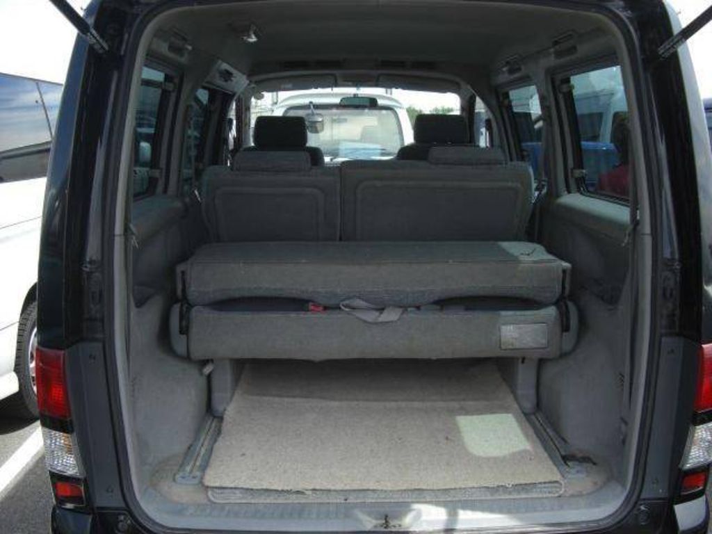 2002 Mazda Bongo Friendee