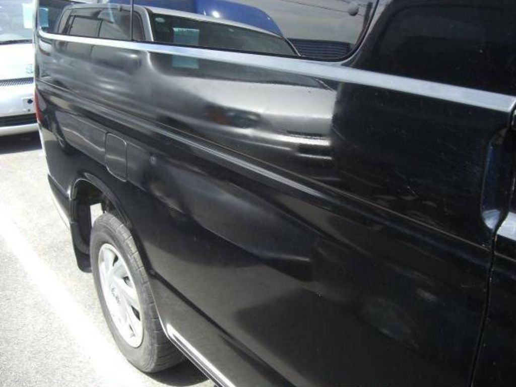 2002 Mazda Bongo Friendee
