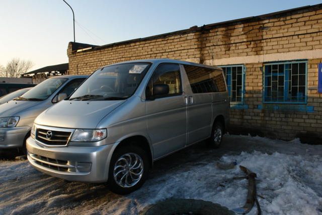 2002 Mazda Bongo Friendee