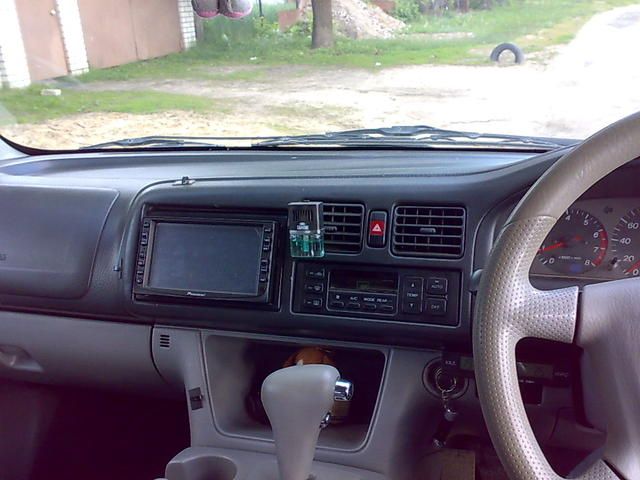 2002 Mazda Bongo Friendee