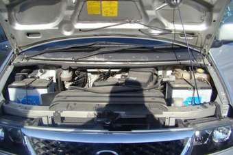 2002 Mazda Bongo Friendee Pictures