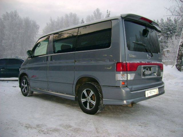 2002 Mazda Bongo Friendee